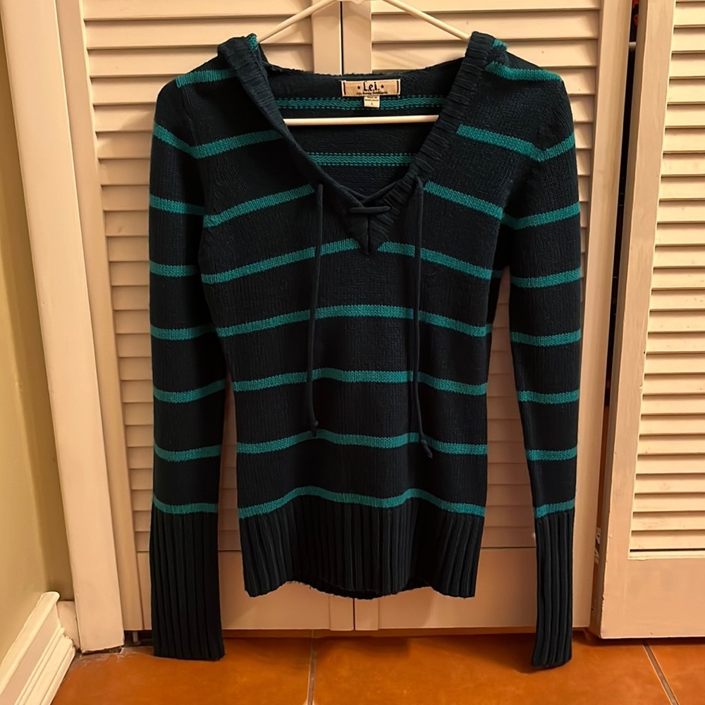 LEI size small striped sweater